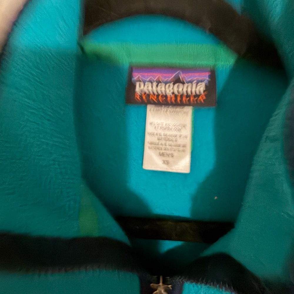 Patagonia Turquoise Fleece Vest with Dark Trim - Picture 3 of 3